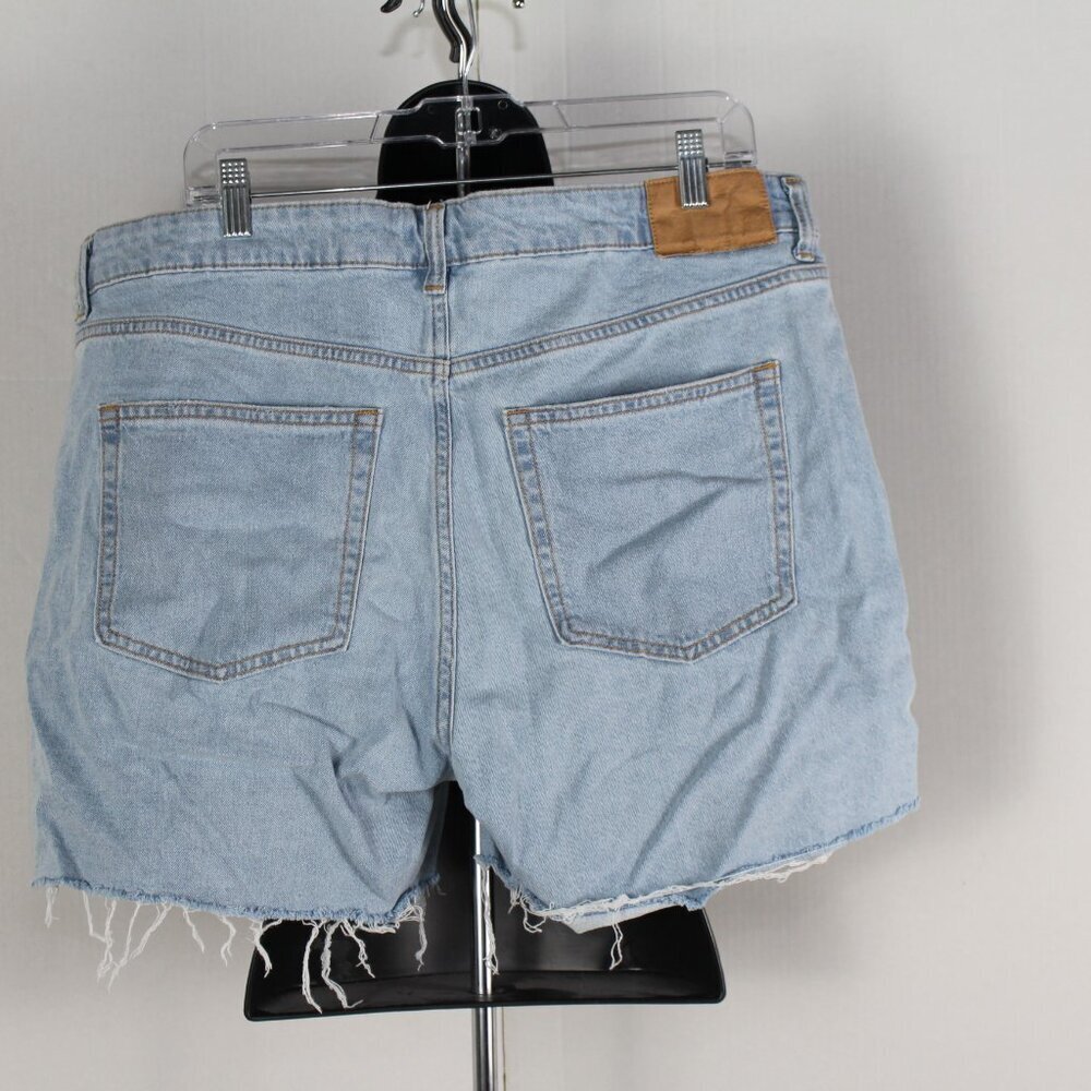 H&M - Picture 3 of 5